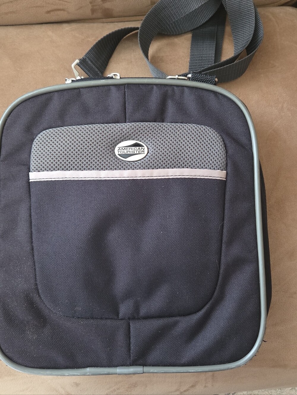 American Tourister Expandable Carry-On Luggage Tag Duffle Bag Tote Vintage